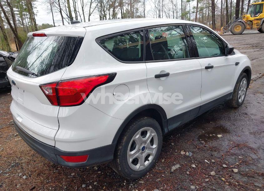 Photo 4 of 2019 Ford Escape S (VIN 1FMCU0F71KUB48977)