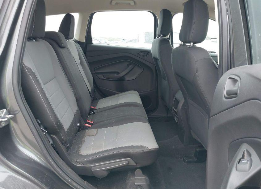 Photo 8 of 2019 Ford Escape S (VIN 1FMCU0F71KUB85768)