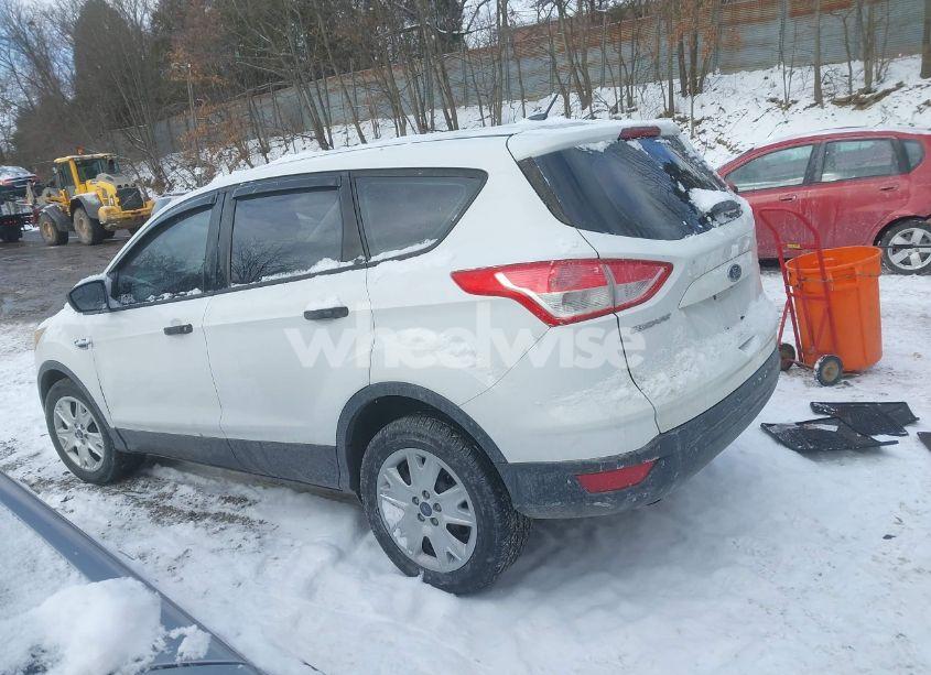 Photo 14 of 2013 Ford Escape S (VIN 1FMCU0F72DUB29454)
