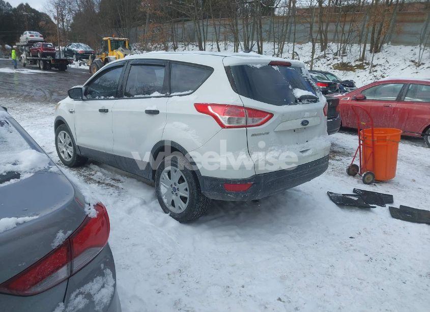 Photo 3 of 2013 Ford Escape S (VIN 1FMCU0F72DUB29454)