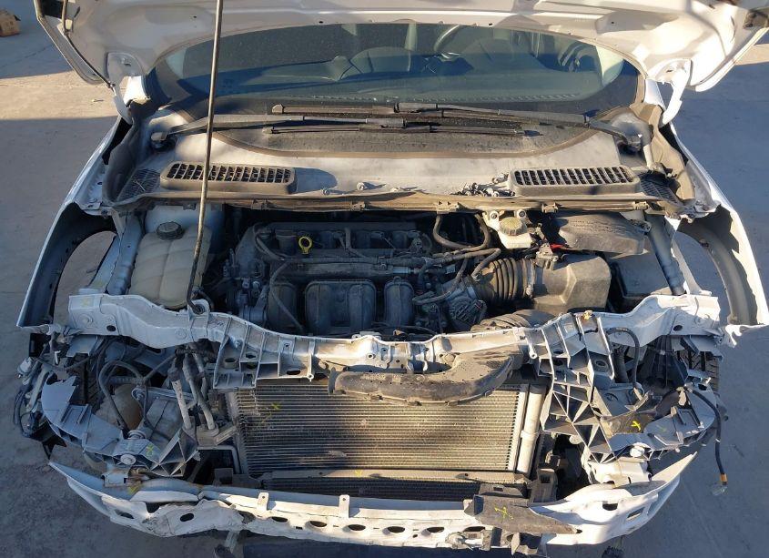 Photo 10 of 2013 Ford Escape S (VIN 1FMCU0F72DUB39403)