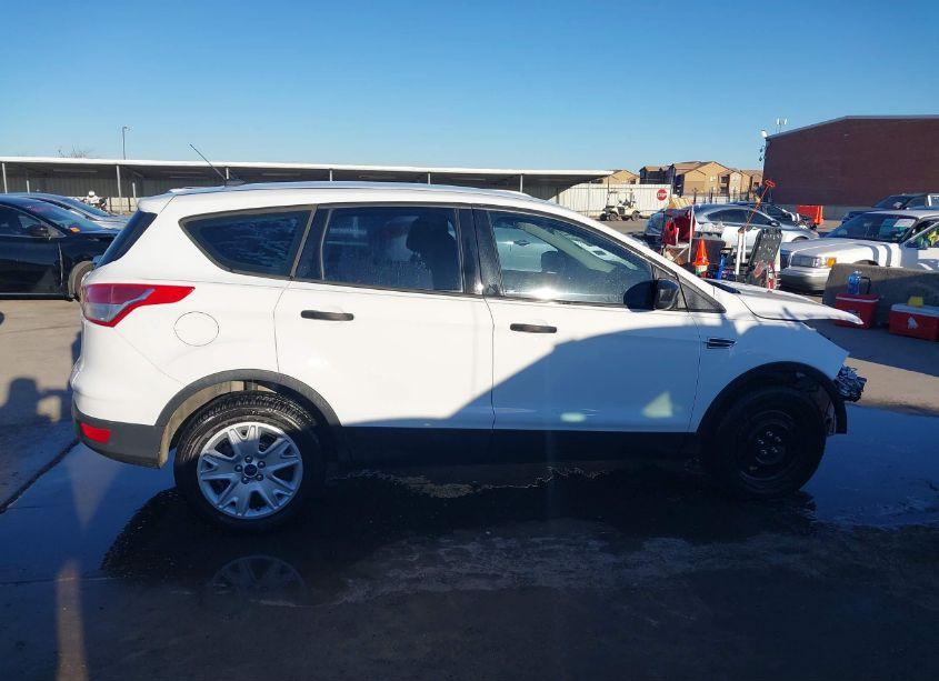 Photo 14 of 2013 Ford Escape S (VIN 1FMCU0F72DUB39403)