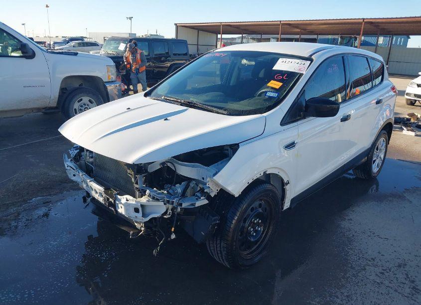Photo 2 of 2013 Ford Escape S (VIN 1FMCU0F72DUB39403)