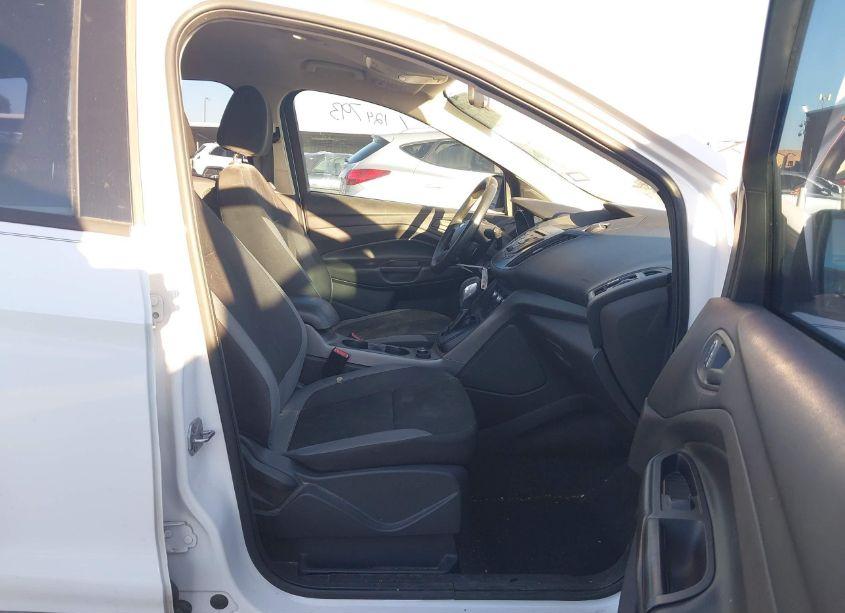 Photo 5 of 2013 Ford Escape S (VIN 1FMCU0F72DUB39403)