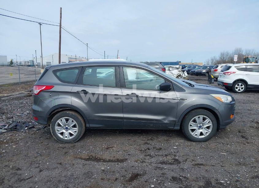 Photo 13 of 2013 Ford Escape S (VIN 1FMCU0F72DUB93249)