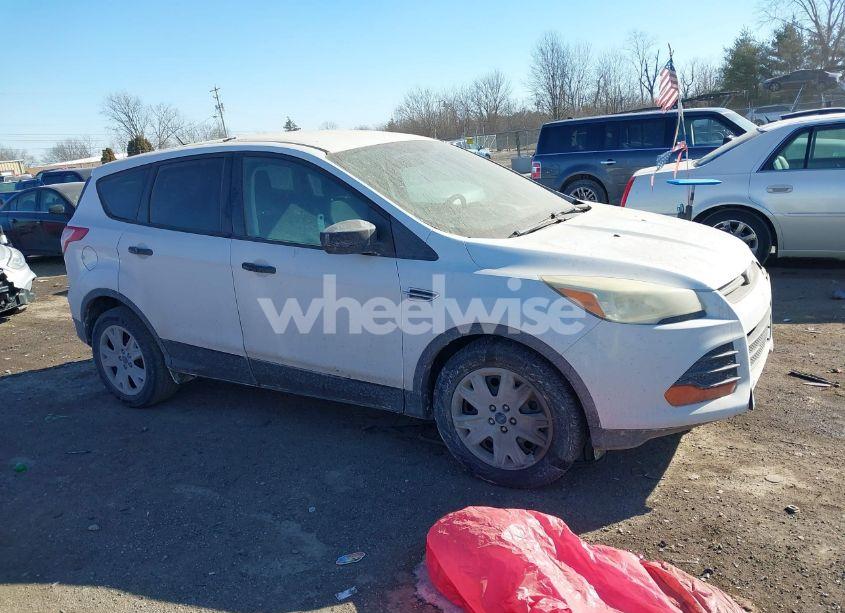 Photo 13 of 2013 Ford Escape S (VIN 1FMCU0F72DUD82225)