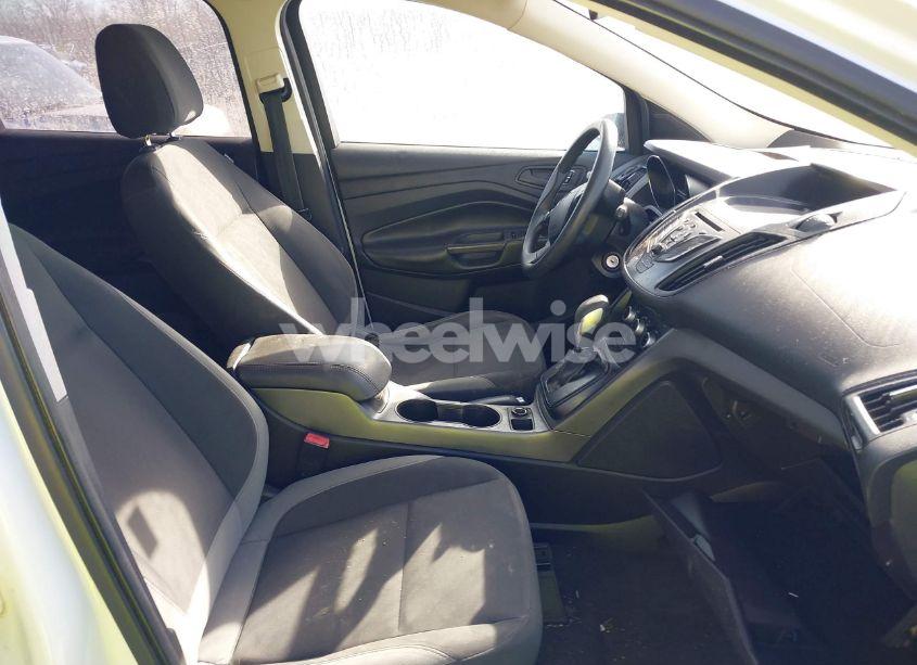 Photo 5 of 2013 Ford Escape S (VIN 1FMCU0F72DUD82225)