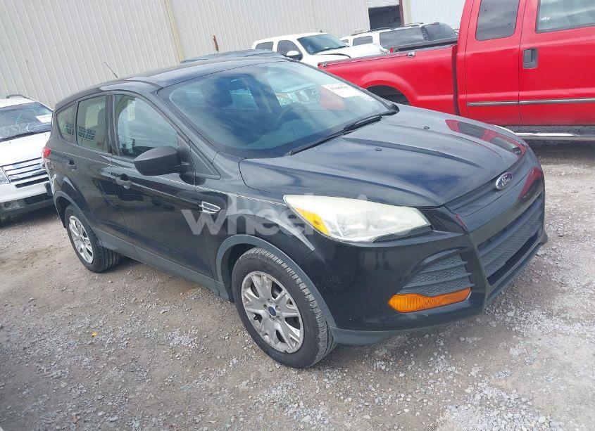 2014 Ford Escape S (VIN 1FMCU0F72EUA50304) main photo