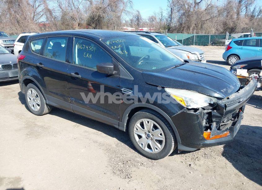 2014 Ford Escape S (VIN 1FMCU0F72EUA67359) main photo