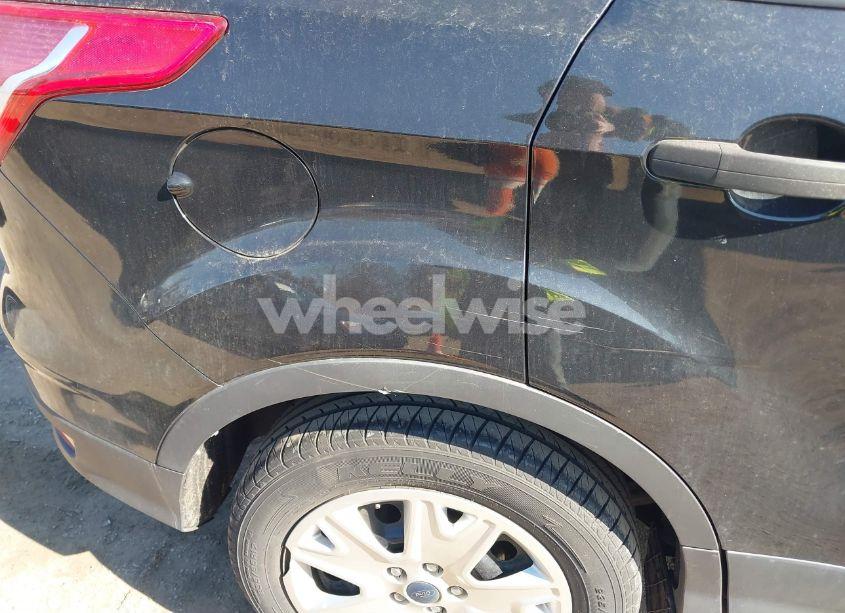 Photo 15 of 2014 Ford Escape S (VIN 1FMCU0F72EUA67359)