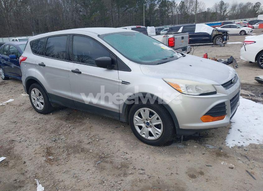 2014 Ford Escape S (VIN 1FMCU0F72EUA97185) main photo