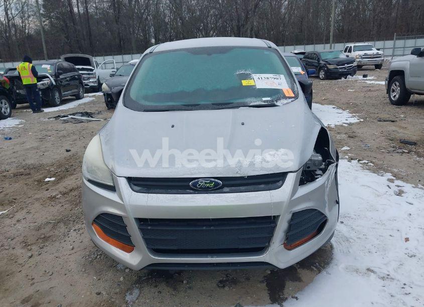 Photo 13 of 2014 Ford Escape S (VIN 1FMCU0F72EUA97185)