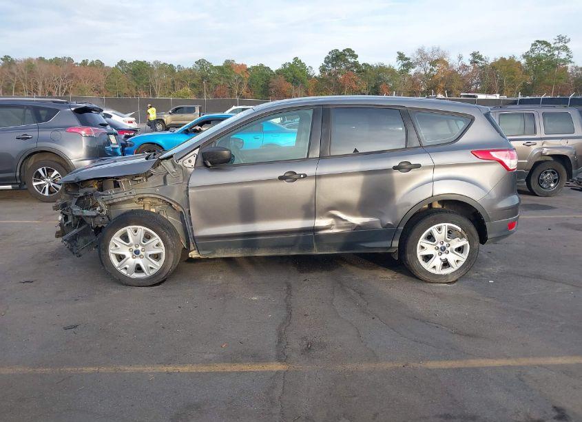 Photo 14 of 2014 Ford Escape S (VIN 1FMCU0F72EUB39063)
