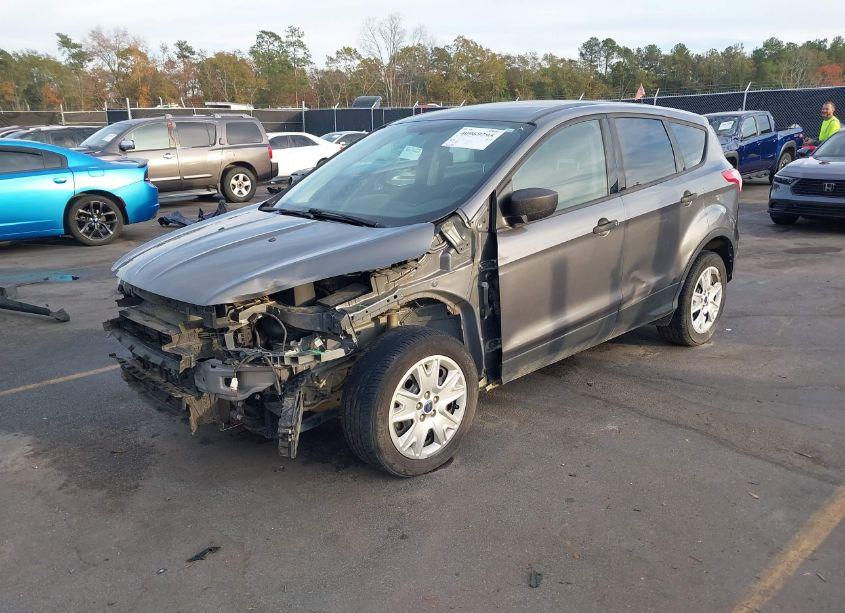 Photo 2 of 2014 Ford Escape S (VIN 1FMCU0F72EUB39063)