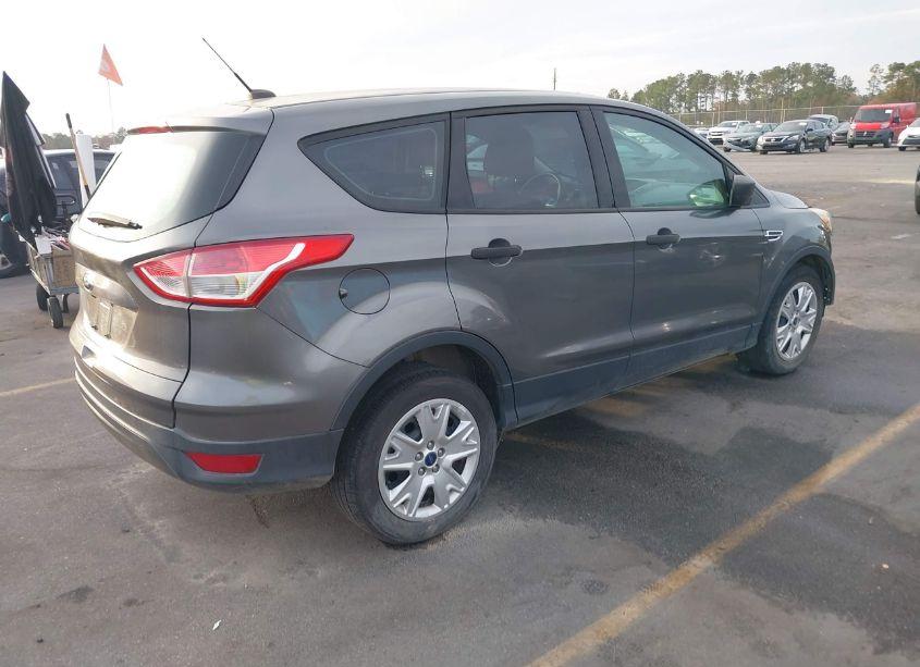 Photo 4 of 2014 Ford Escape S (VIN 1FMCU0F72EUB39063)