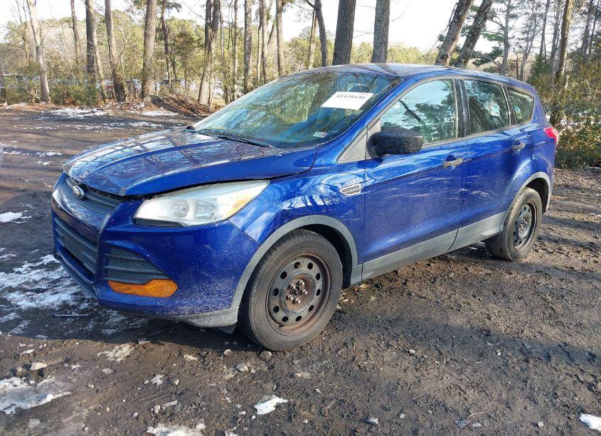 Photo 2 of 2014 Ford Escape S (VIN 1FMCU0F72EUC33718)