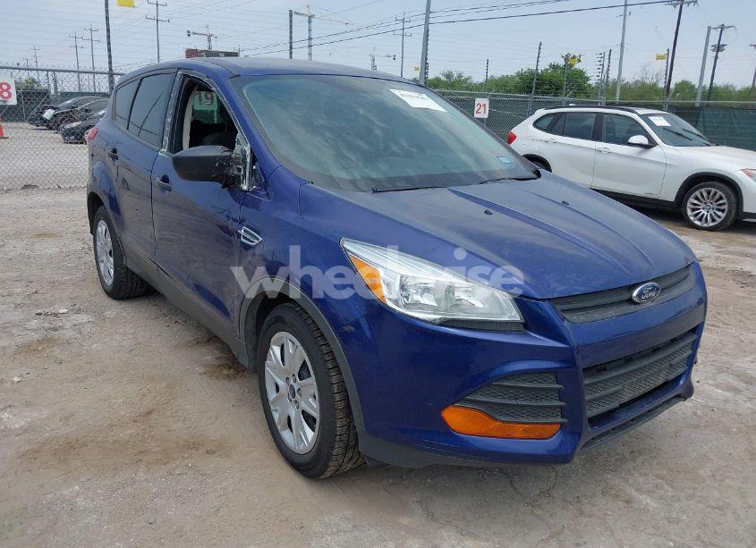 2015 Ford Escape S (VIN 1FMCU0F72FUA41815) main photo