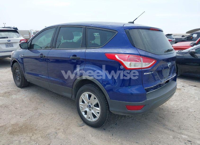 Photo 3 of 2015 Ford Escape S (VIN 1FMCU0F72FUA41815)
