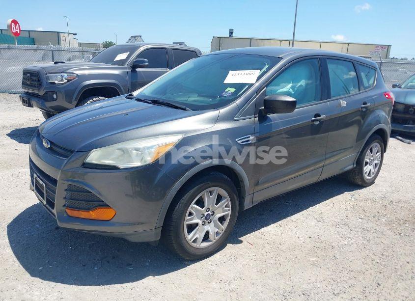 Photo 2 of 2015 Ford Escape S (VIN 1FMCU0F72FUA48781)