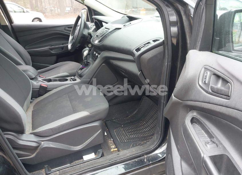 Photo 5 of 2015 Ford Escape S (VIN 1FMCU0F72FUB11068)