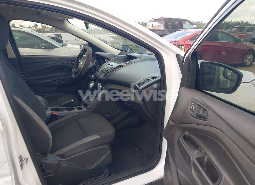 Photo 5 of 2015 Ford Escape S (VIN 1FMCU0F72FUB64045)