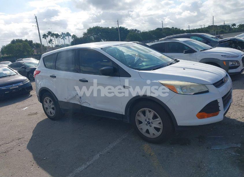 Photo 6 of 2015 Ford Escape S (VIN 1FMCU0F72FUB64045)