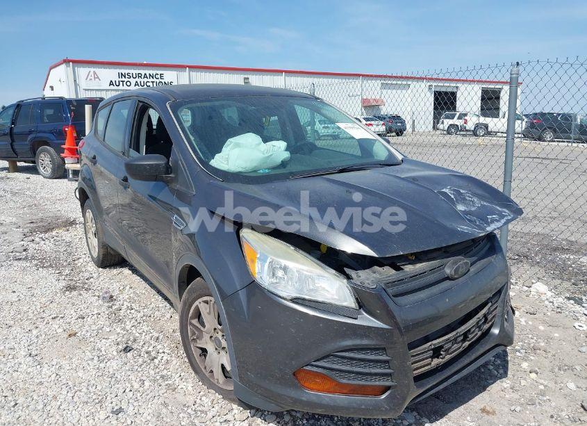 2016 Ford Escape S (VIN 1FMCU0F72GUA49463) main photo