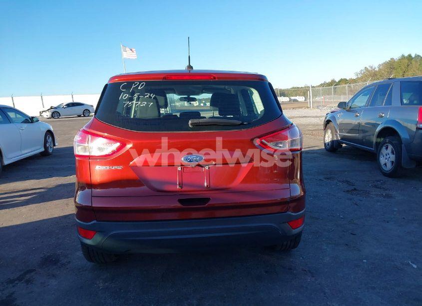 Photo 17 of 2016 Ford Escape S (VIN 1FMCU0F72GUB32813)