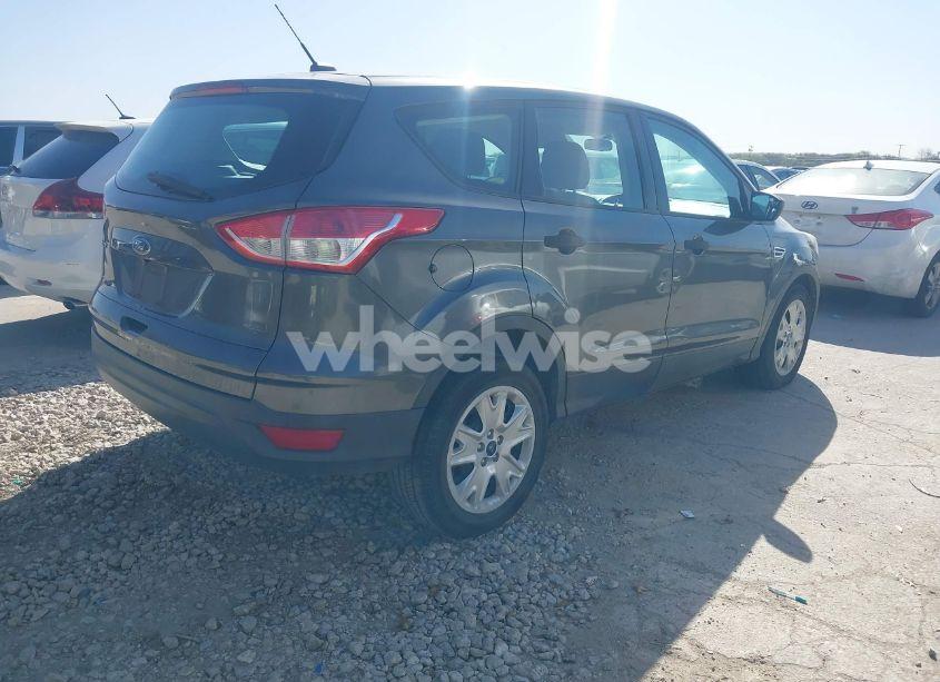 Photo 4 of 2016 Ford Escape S (VIN 1FMCU0F72GUC41806)