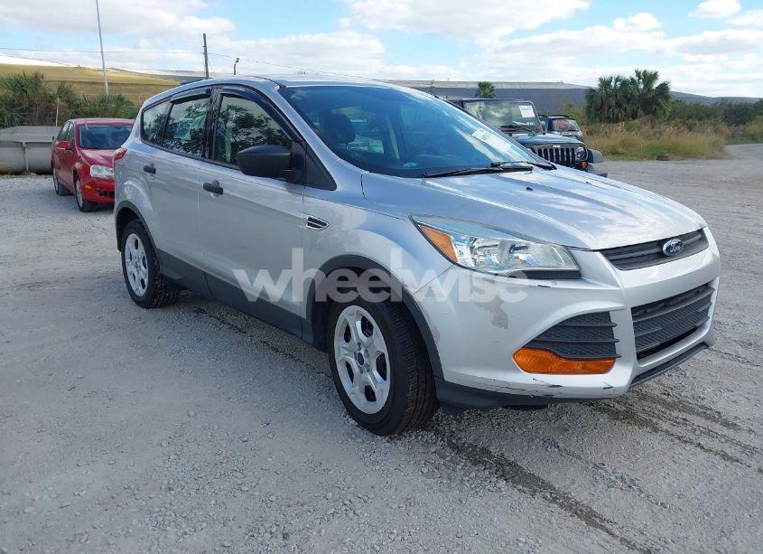 2016 Ford Escape S (VIN 1FMCU0F72GUC86051) main photo