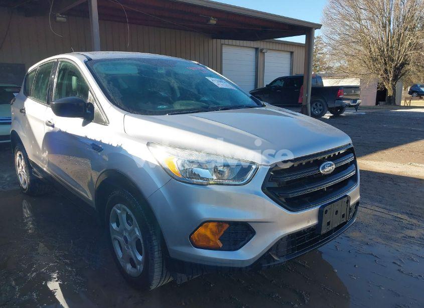 2017 Ford Escape S (VIN 1FMCU0F72HUA36746) main photo