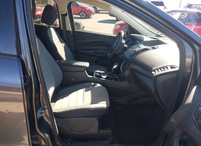 Photo 5 of 2017 Ford Escape S (VIN 1FMCU0F72HUC49020)