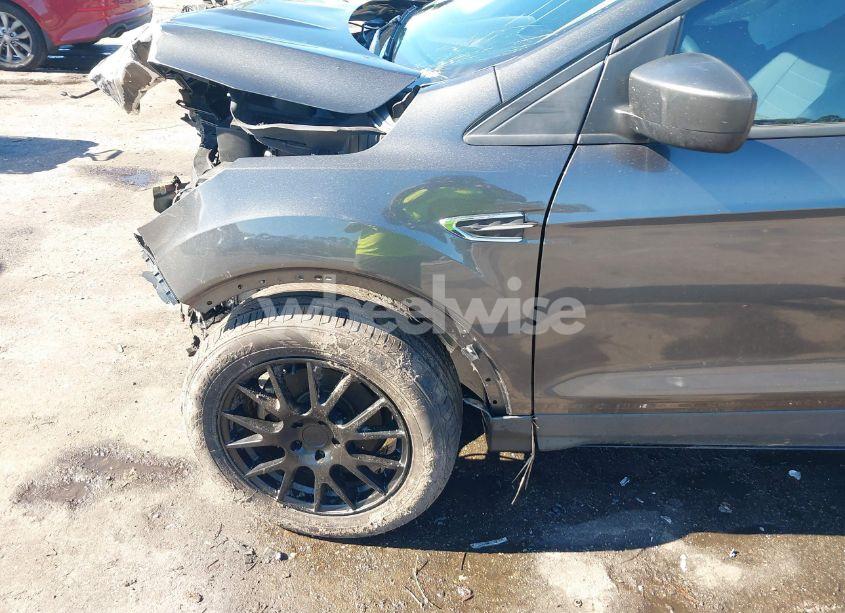 Photo 6 of 2017 Ford Escape S (VIN 1FMCU0F72HUE65160)