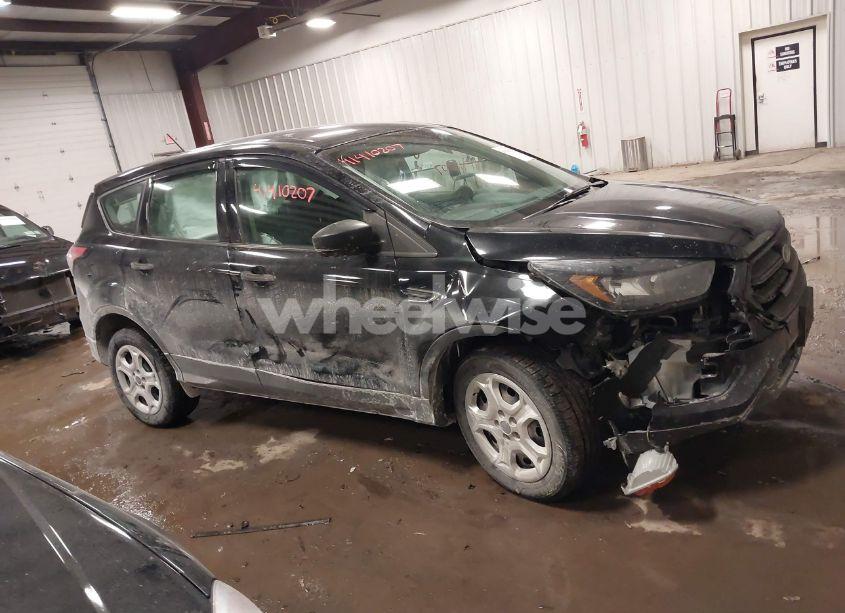 Photo 13 of 2018 Ford Escape S (VIN 1FMCU0F72JUA28457)