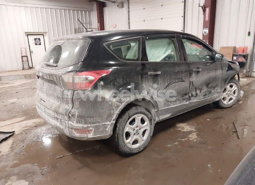 Photo 4 of 2018 Ford Escape S (VIN 1FMCU0F72JUA28457)