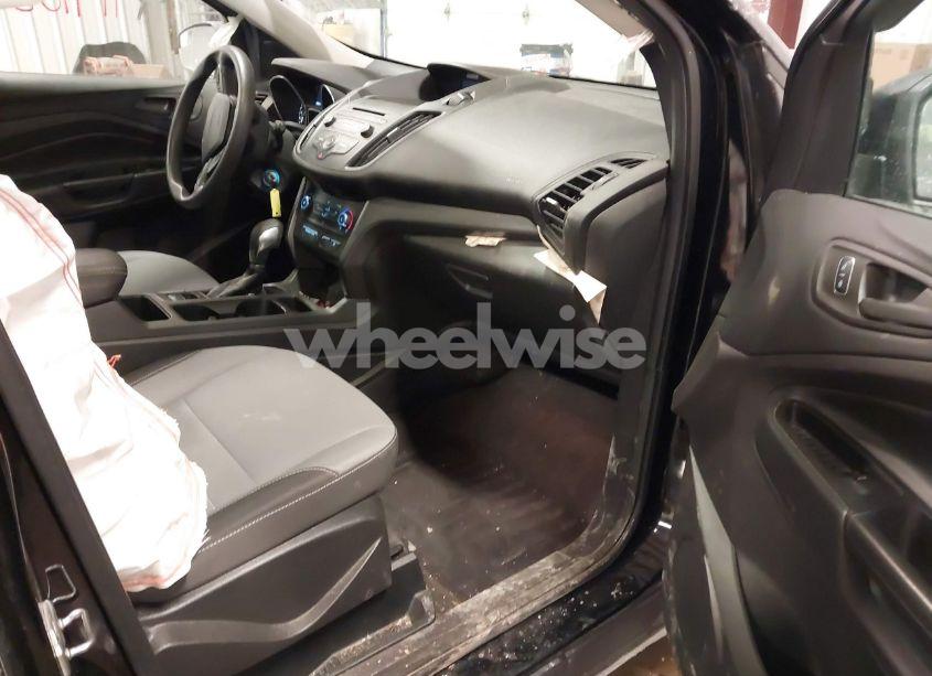 Photo 5 of 2018 Ford Escape S (VIN 1FMCU0F72JUA28457)