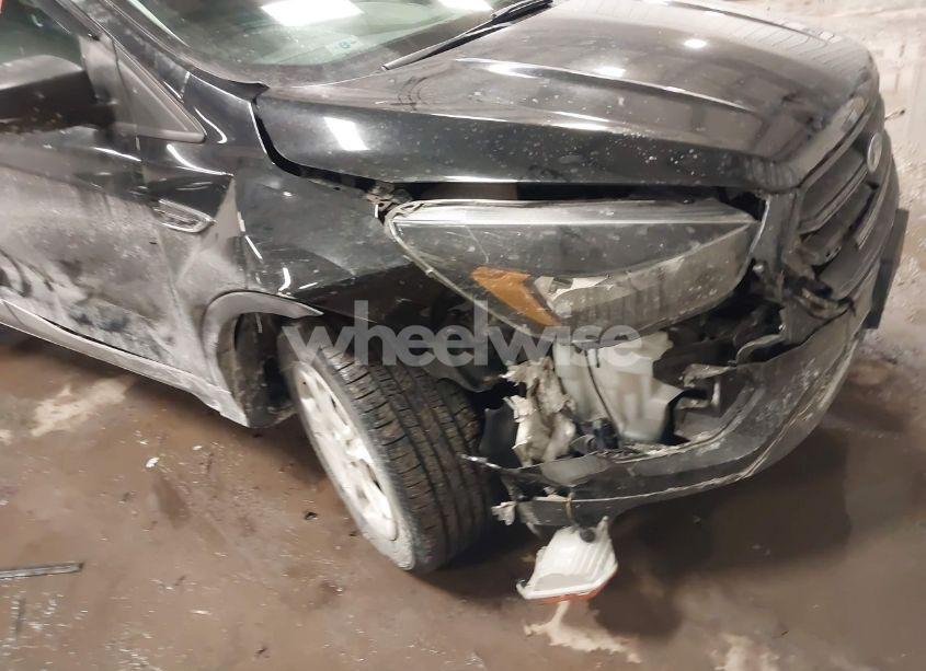 Photo 6 of 2018 Ford Escape S (VIN 1FMCU0F72JUA28457)