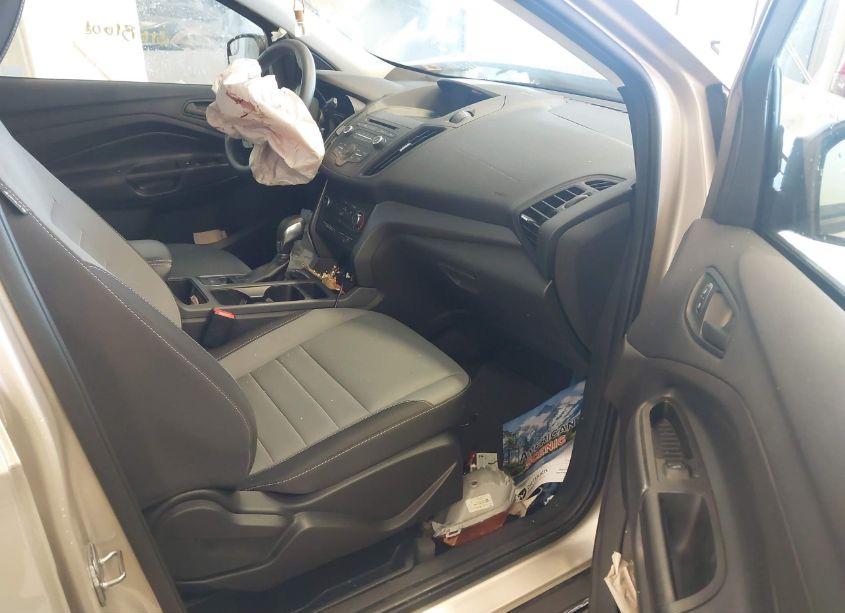 Photo 5 of 2018 Ford Escape S (VIN 1FMCU0F72JUA36929)