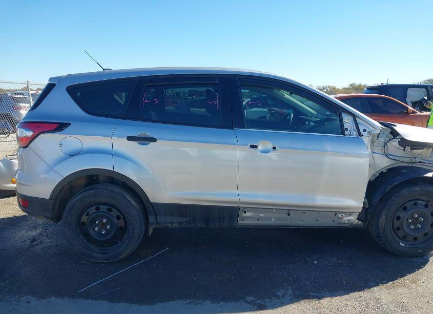 Photo 14 of 2018 Ford Escape S (VIN 1FMCU0F72JUA66576)
