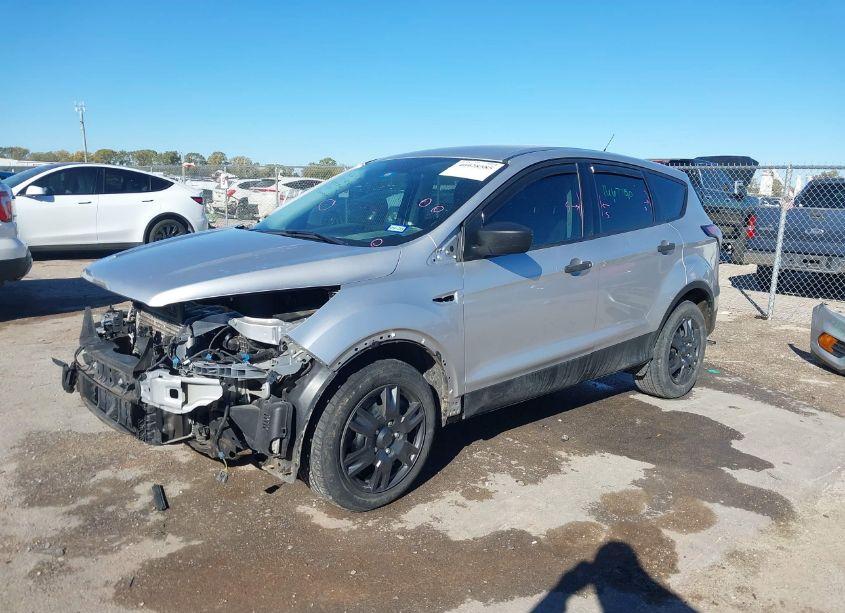Photo 2 of 2018 Ford Escape S (VIN 1FMCU0F72JUA66576)