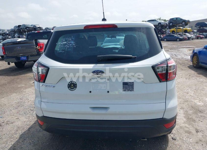 Photo 16 of 2018 Ford Escape S (VIN 1FMCU0F72JUA68019)