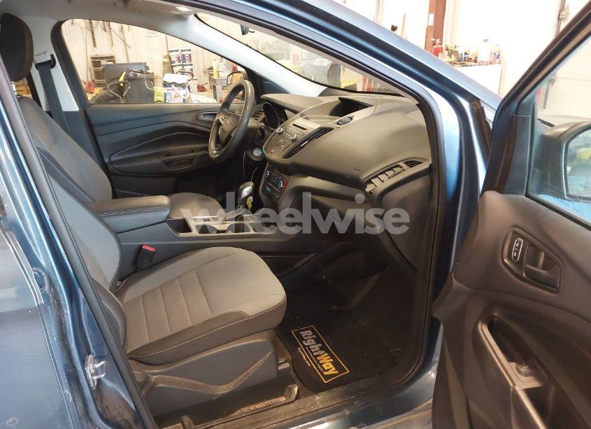 Photo 5 of 2018 Ford Escape S (VIN 1FMCU0F72JUC42526)