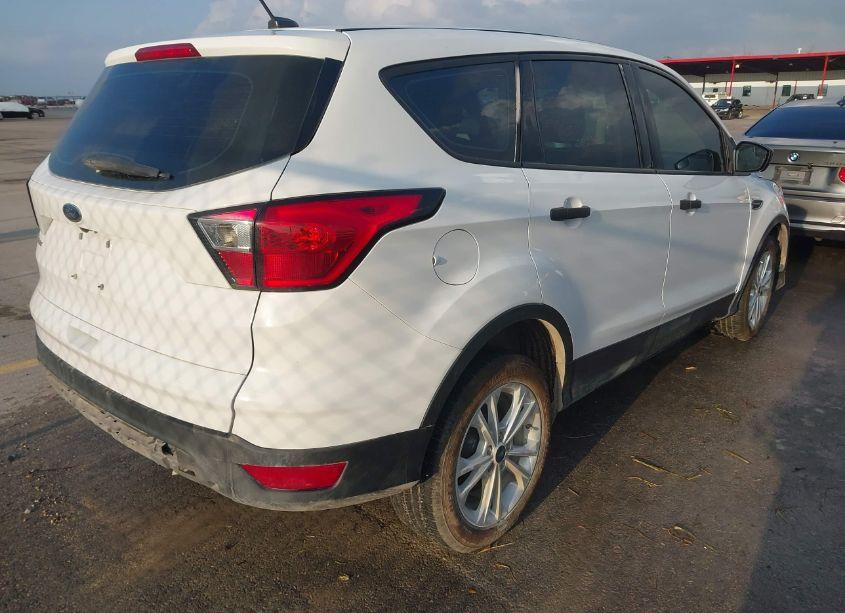 Photo 4 of 2019 Ford Escape S (VIN 1FMCU0F72KUA58415)
