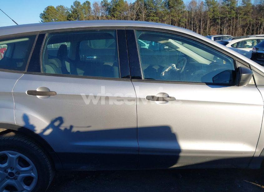 Photo 13 of 2019 Ford Escape S (VIN 1FMCU0F72KUA88384)