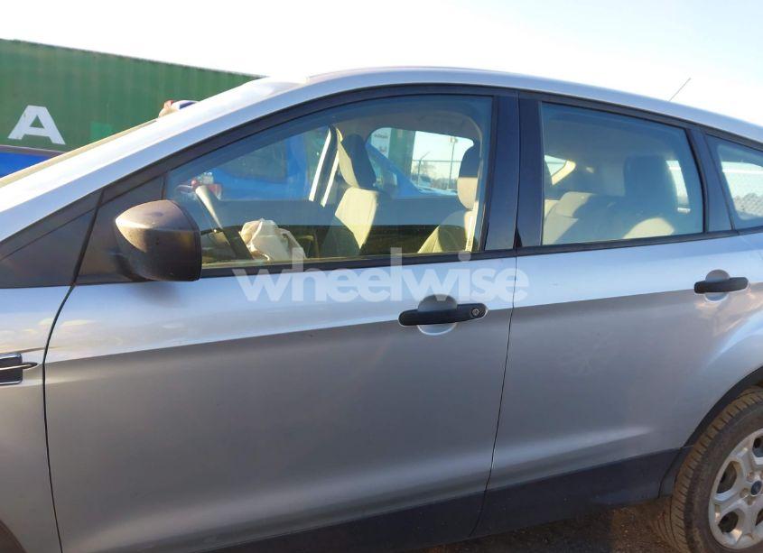 Photo 14 of 2019 Ford Escape S (VIN 1FMCU0F72KUA88384)