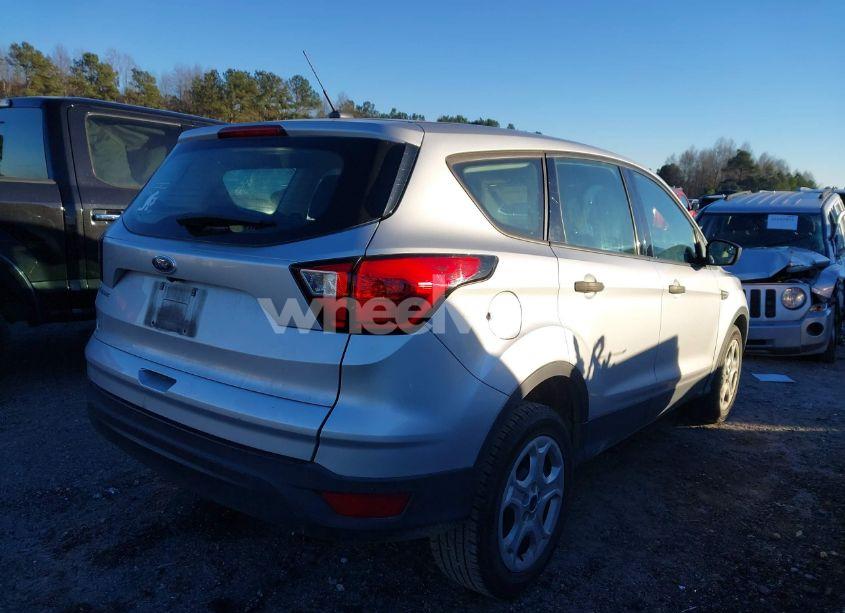 Photo 4 of 2019 Ford Escape S (VIN 1FMCU0F72KUA88384)