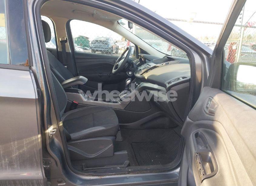 Photo 5 of 2013 Ford Escape S (VIN 1FMCU0F73DUA38466)