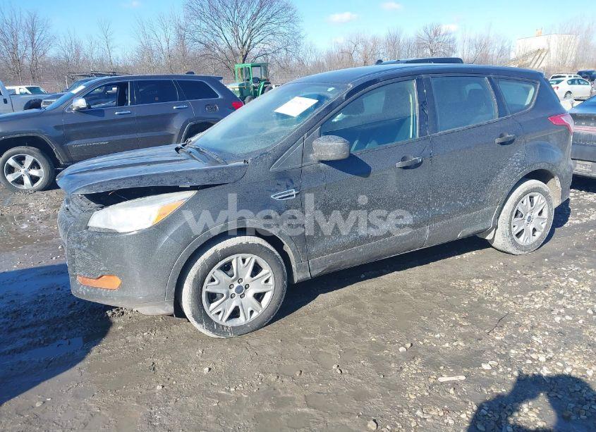 Photo 2 of 2013 Ford Escape S (VIN 1FMCU0F73DUA53212)