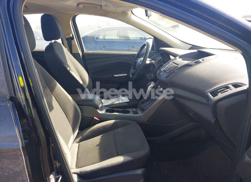 Photo 5 of 2013 Ford Escape S (VIN 1FMCU0F73DUA53212)