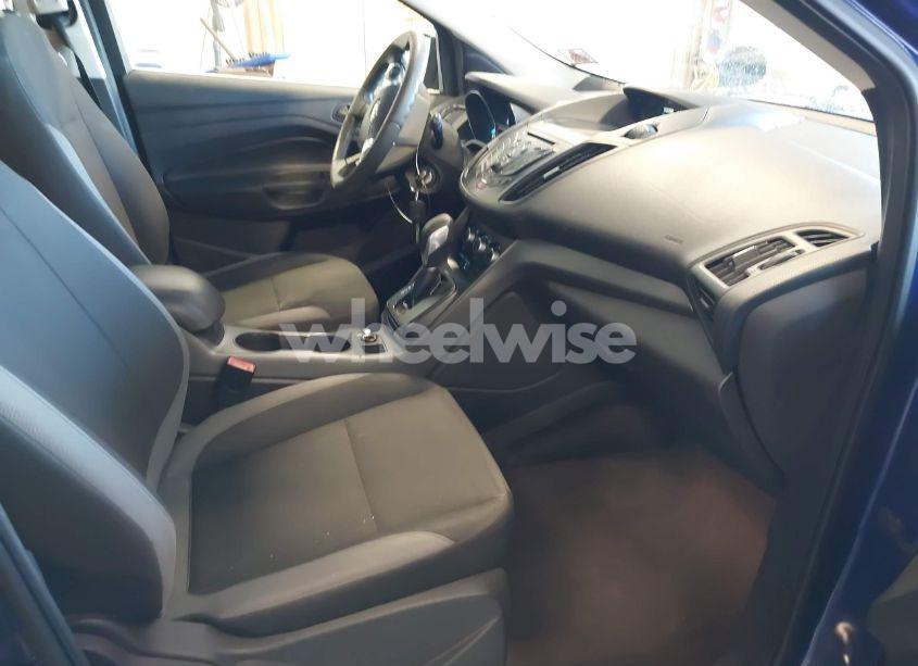 Photo 5 of 2013 Ford Escape S (VIN 1FMCU0F73DUA98702)